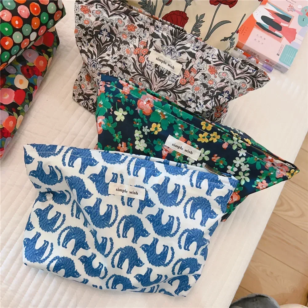 Cotton Ladies Travel Storage Lipstick Bag Retro Flower Women\'s Cosmetic Bags Cute Design Girls Pencil Case Makeup Bag Handbags