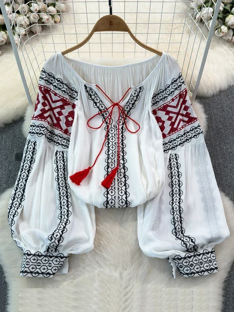 

Loose Lantern Sleeves Ethnic Style Blouse Female A46 2025 Spring Retro Embroidered Shirt Top Female Lace Up Tassel