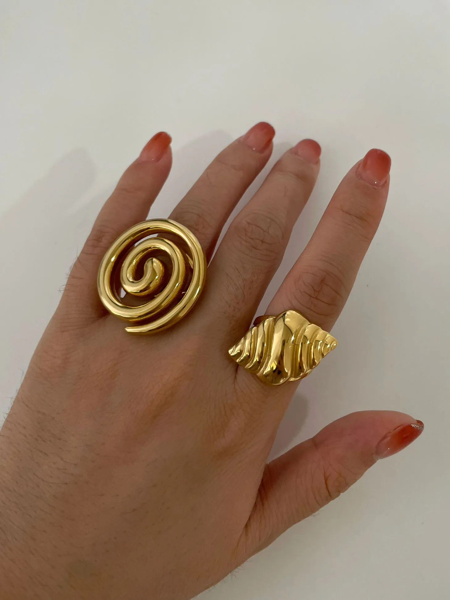 GHIDBK Summer Beach Fashion Holiday Jewelry Stainless Steel Conch Croissant Glossy Spiral Hollow Chunky Opening Rings for Women