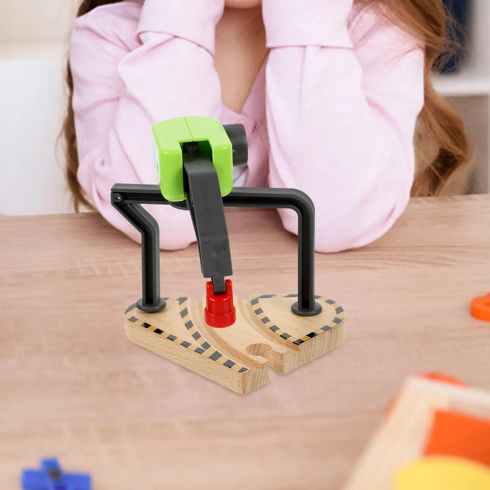 

Funny Kids Decorative Train Crane Playing Simulation Railway Crane for Backyard Garden Indoor Children Games Pretend Kids Model