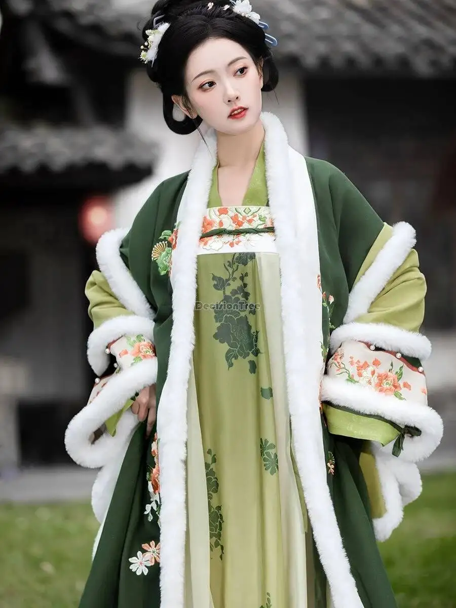 2025 chinese improved ancient tang dynasty style women's embroidered chest-level hanfu winter thickened retro loose hanfu set