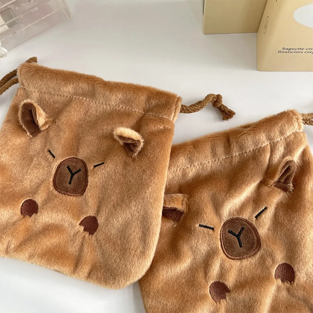 Animal Capybara peluche Bundle Pocket farcito grande capacità borsa con coulisse capibara borsa per il trucco carina borsa per la conservazione dei cartoni animati