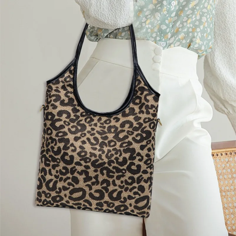 

Women's Large-Capacity Casual Commuting Retro Leopard Print Tote Bag Single-Shoulder Crossbody Trendy Underarm Bag