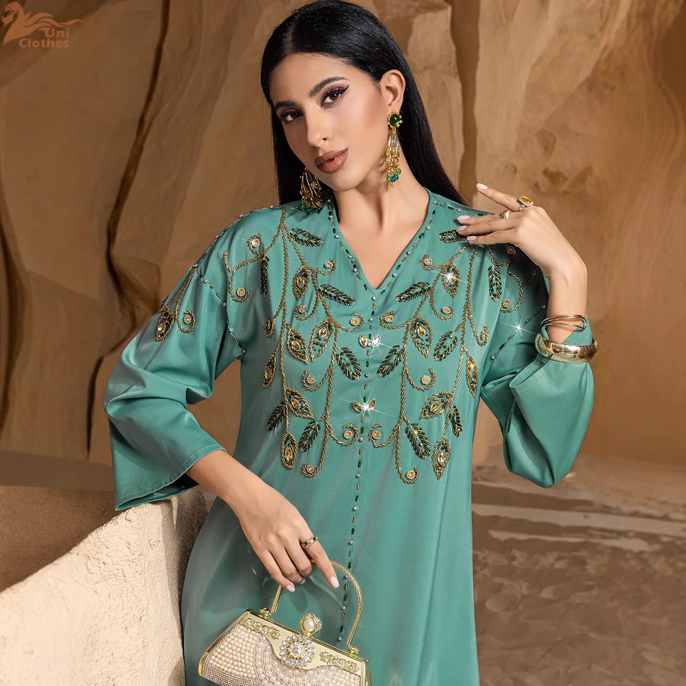 New Beaded Luxury Women Abayas Split Hem Morocco Saudi Rhinestone Decorated Luxury Woman Evening Dress