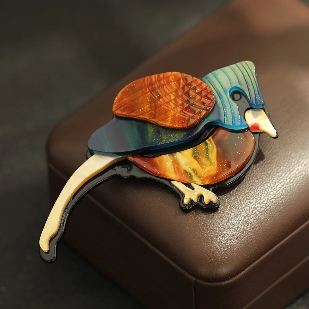 Acrylic Retro Enamel Bird Brooch with Colored Glaze - Parrot-shaped Pin