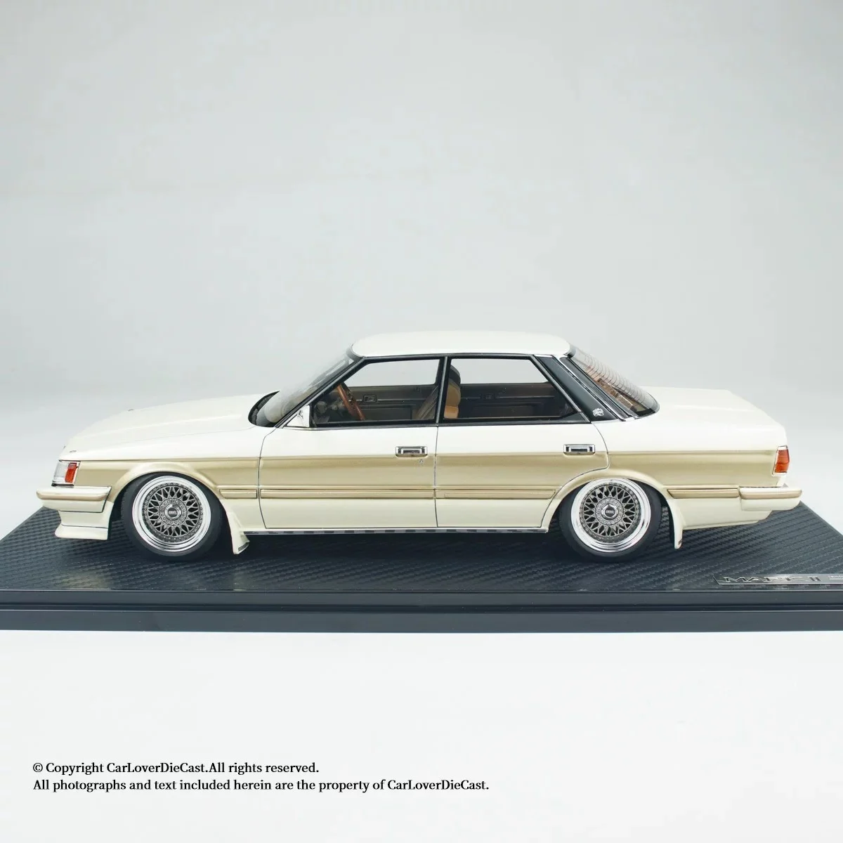 IG 1:18 Scale Toyota Mark II Grande (GX71) Resin Car Model