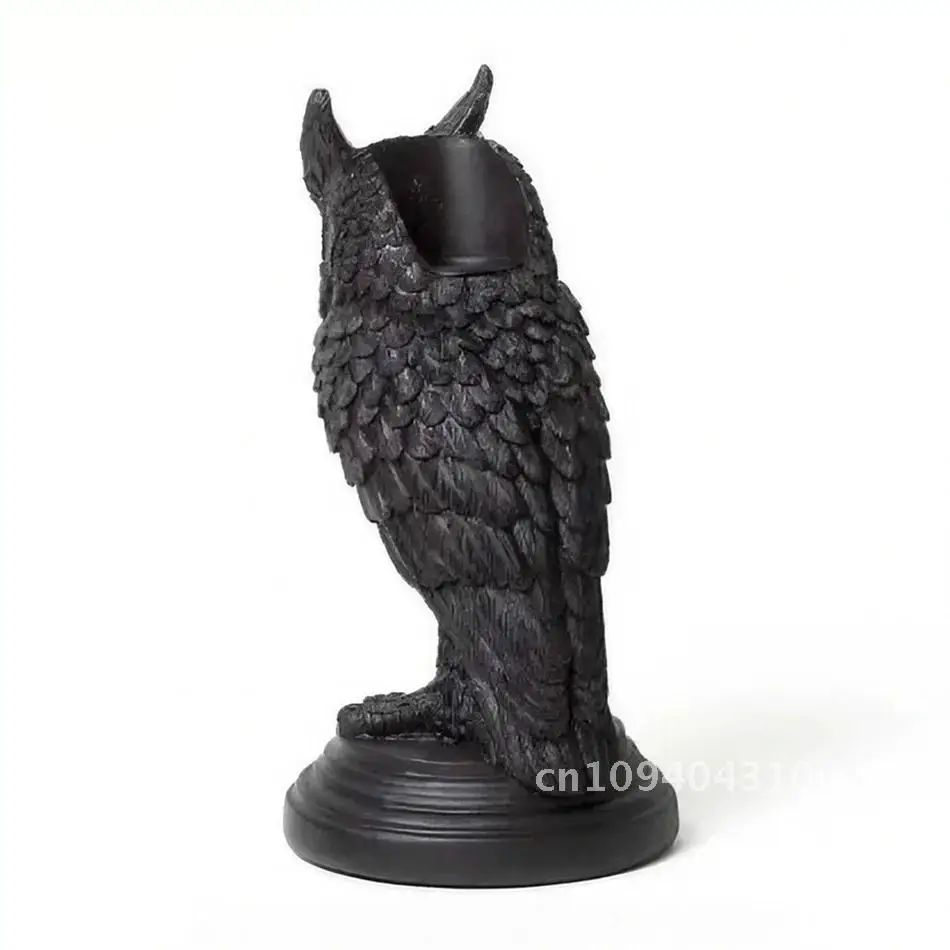 

Retro Gothic Crow Home Holder Halloween Resin Sculpture Candlestick Resin Decoration Gift Statue Sculpture Halloween Fun Candle