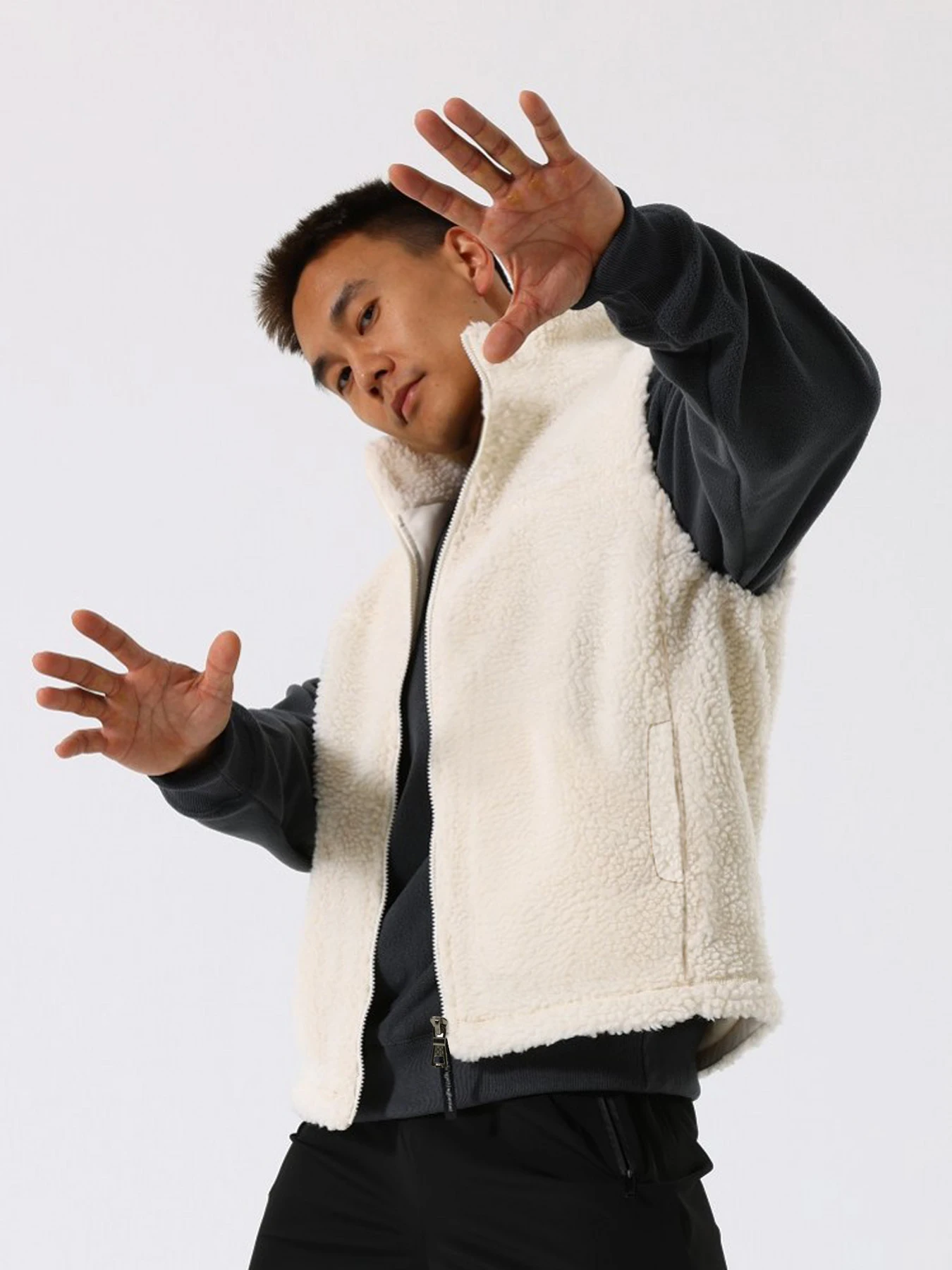 

Solid Color Lambskin Vest Men Thick Winter Trend Plus Size Sleeveless Fur Vest Outdoor Warmth Hiking Interior Men's Clothing