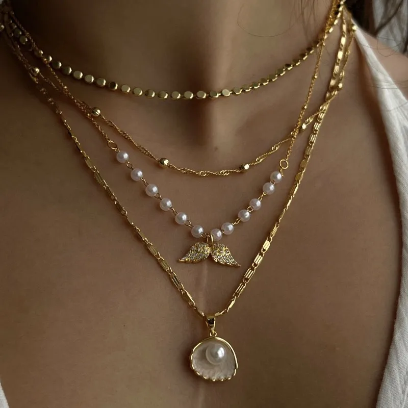 Gold Sea Shell Necklace for Women 14k Gold Boho Summer Seashell Beach Starfish Charms Pearl Chain Surfer Jewelry Gifts for Women