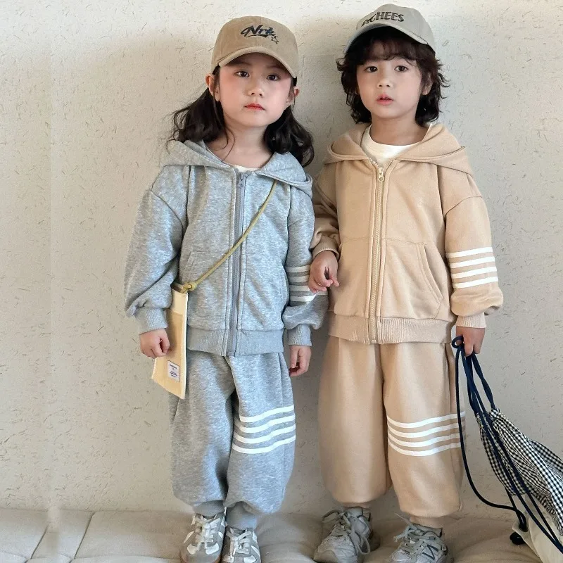 

Korean Version Sports Suit for Boys and Girls, Cotton 2025 New Item, Autumn Casual Cute Striped Hooded Sweatshirt Two-piece Set
