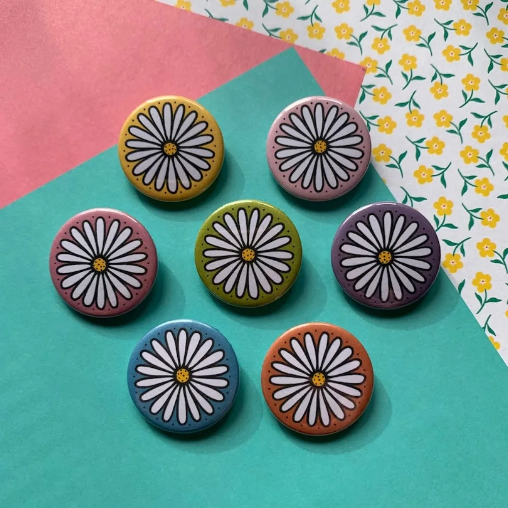 Daisy illustrated button badges various colours