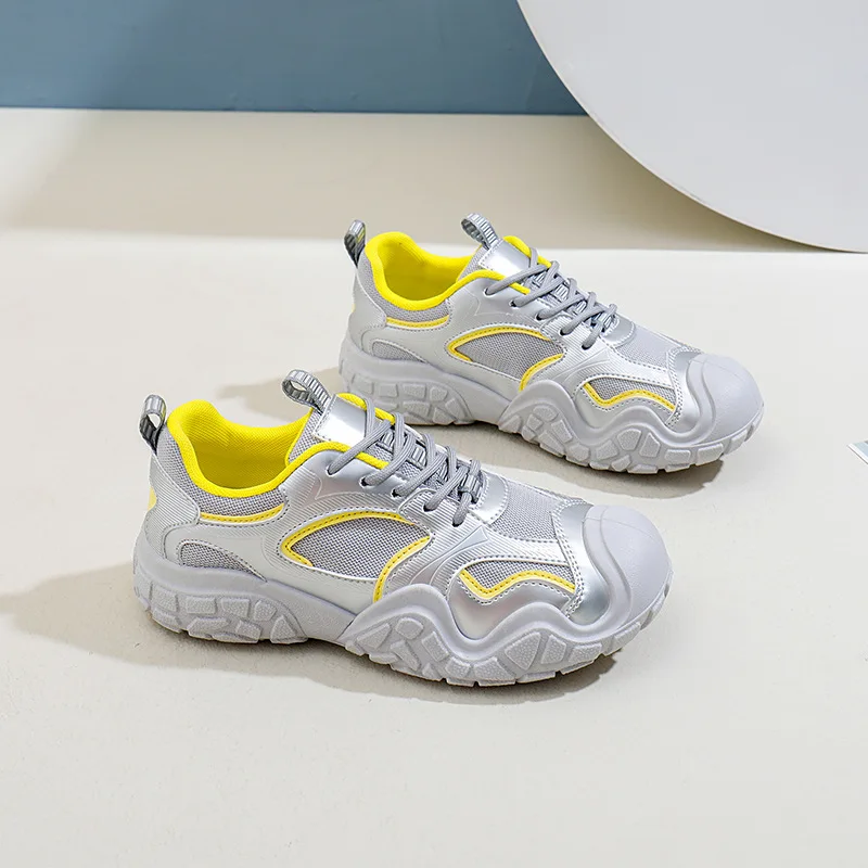 รองเท้าผ้าใบสตรีวินเทจแบบหนาระบายอากาศได้ดีใส่วิ่งเดินได้รองเท้าตาข่ายรองเท้ากีฬาสำหรับวัยรุ่นนักเรียนใส่สบายๆ