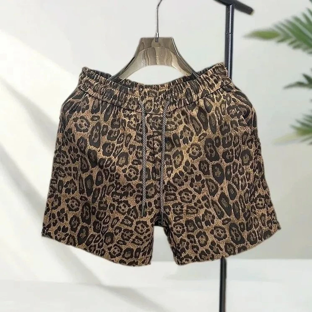 Image of Herren-Shorts im amerikanischen Retro-Stil mit Leopardenmuster, elastischer Taille, Hip-Hop-Streetwear mit Taschen, Freizeitshorts, Sportbekleidung, Übergrößen-Shorts