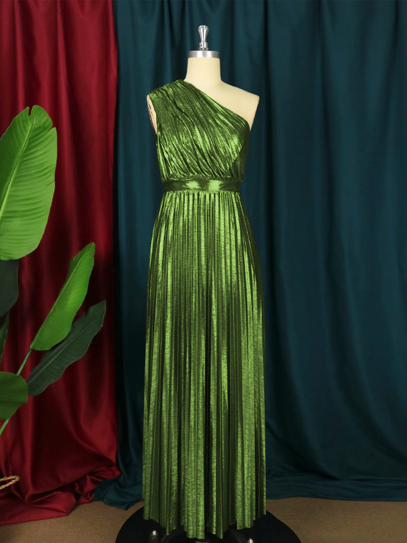 Women Shiny Green Long Pleated Party Dress One Shoulder Sleeveless High Waist A Line Gown Plus Size Cocktail Wedding Guest Prom