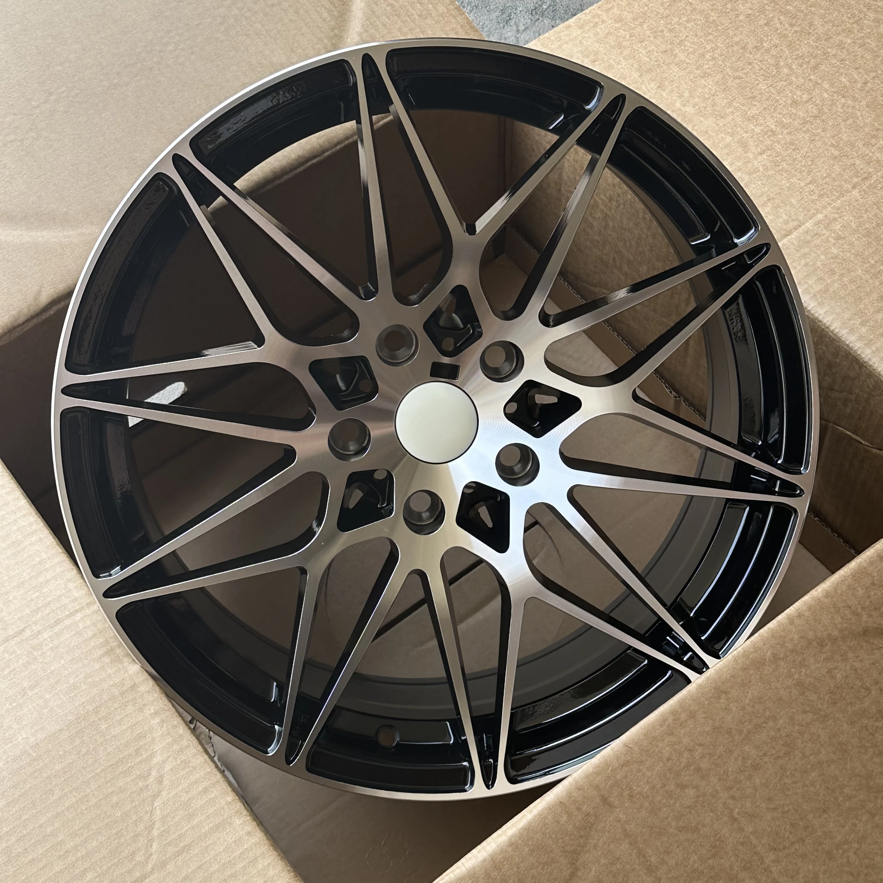 1pcs 18-19 Inch 666M Wheel Flow Formed Wheel Rim 5X120 For BMW E90 E92 F10 F30 F34 Compatible Black Finish Passenger 5X120