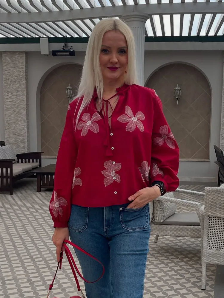 

TRAFZA Women New Fashion Flowers Embroidery Decorate Casual Shirt Top Female Spring Wrinkled Slim Long Sleeve Lace Blouses Shirt