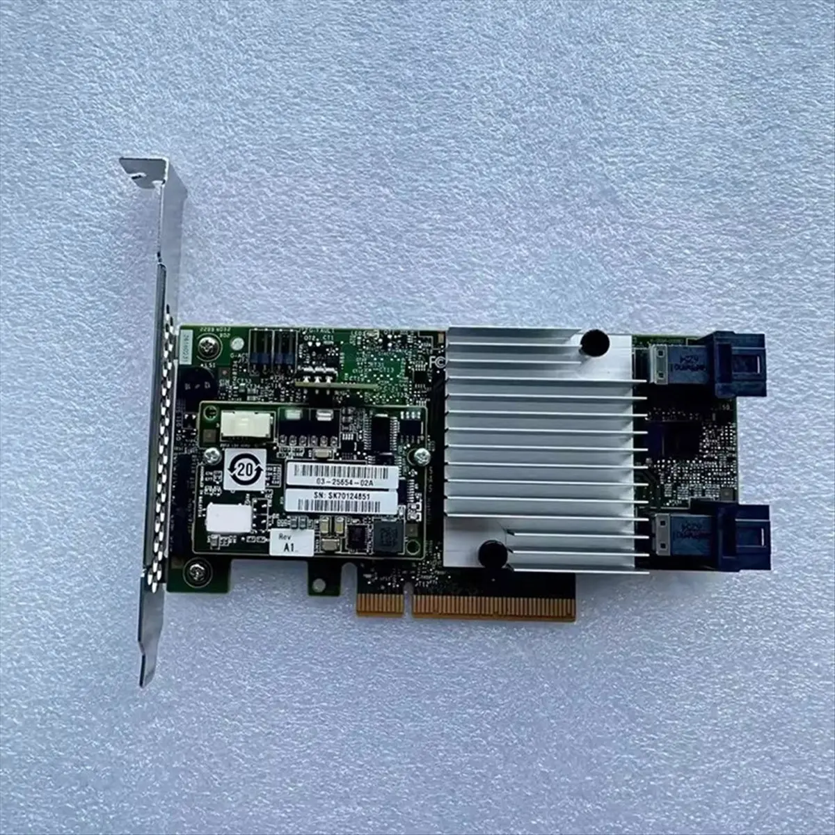 

Контроллер LSI S3108 9362-8i T19C, 2 ГБ, 8 портов, 12 Гбит/с SAS/SATA PCIe для RAID 0/1/5/6/10/50/60, расширитель 2G
