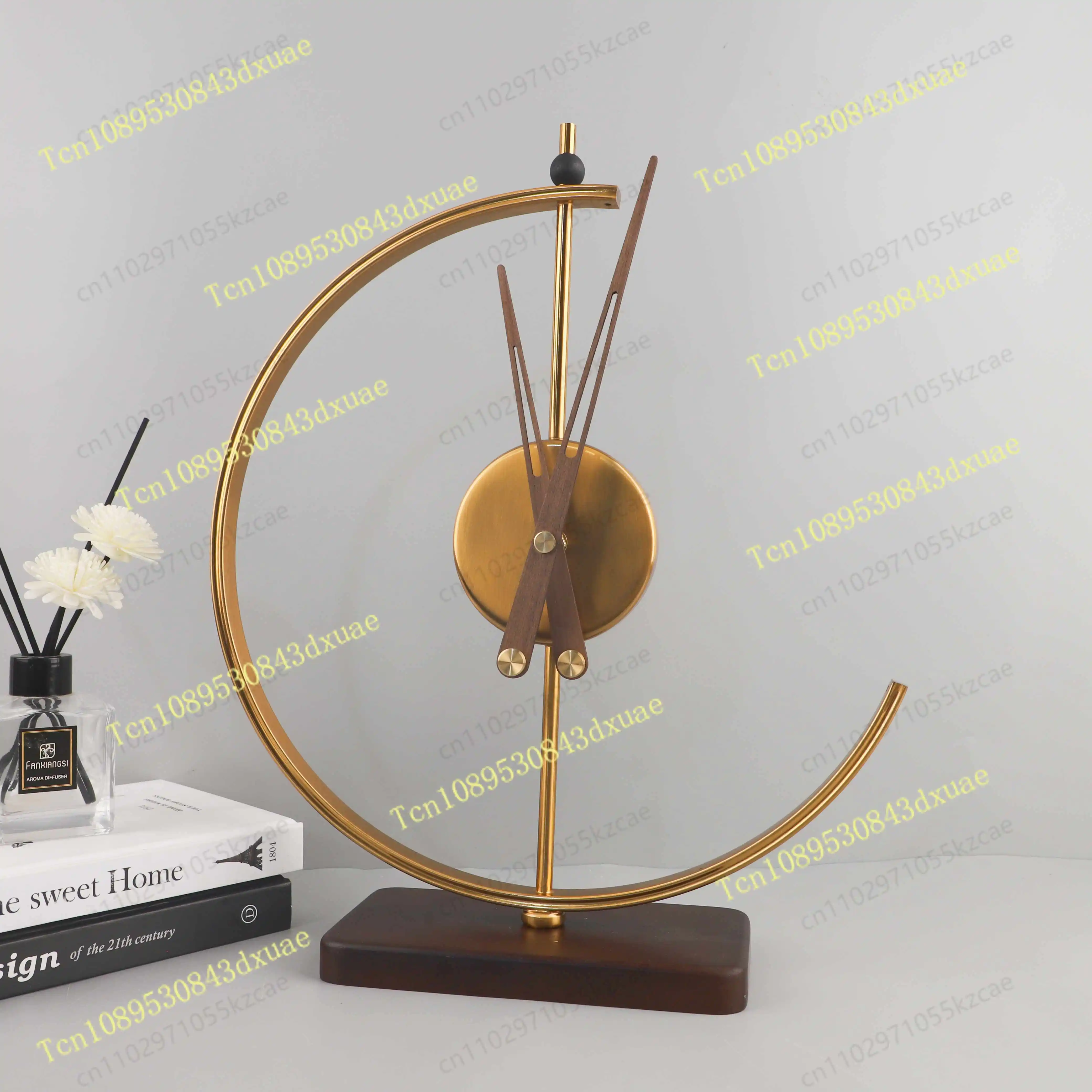 European light luxury high-end desk clock clock desktop ornament living room entrance hotel TV cabinet soft home accessories