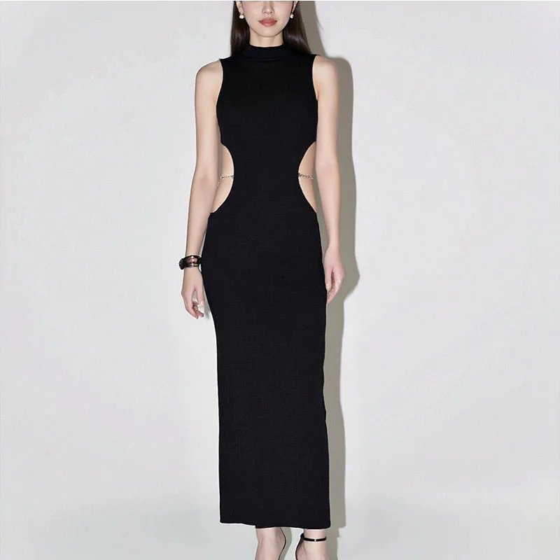 2025 New Women's Fashion Versatile Slim Fit Black Dress with Cut-Out Design and Jewelry Accents, Long Style