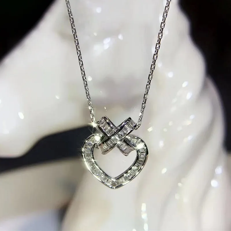 

Chic Trendy All Sparkling Diamonds Love Heart Pendant Necklaces for Women 18K White Gold Filled Sterling Silver 925 Choker Gifts