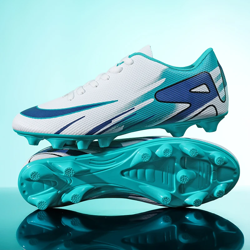 

New Men Soccer Shoes Soft Training Professional Football Boots Unisex Ultralight Breathable Sport Grass Cleats Match Sneakers
