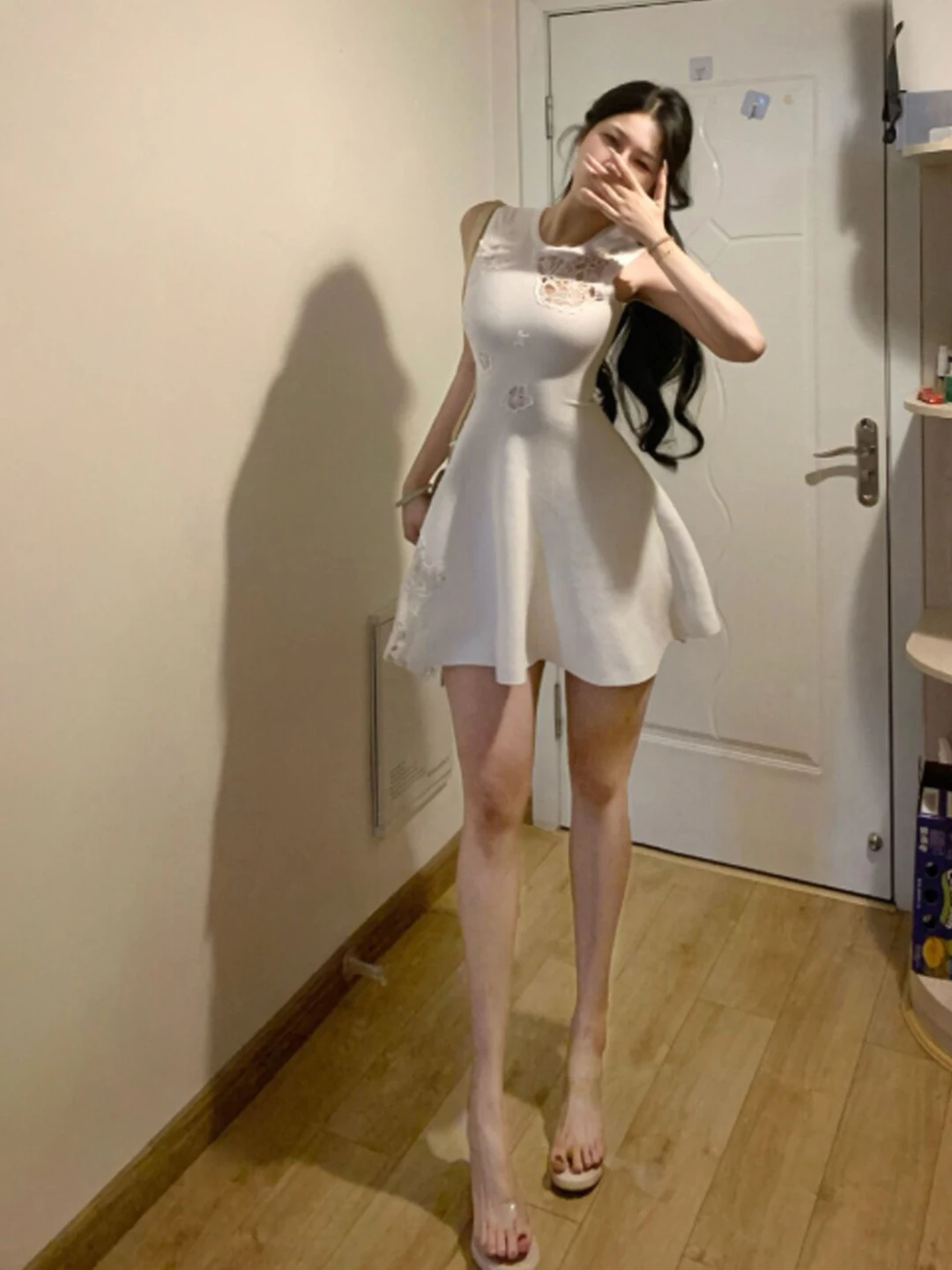 

Корейское платье-жилет в стиле ретро с расклешенной юбкой, приталенное, летнее, модное, уникальное, короткое, из дышащего полиэстера, коллекция 2026 года