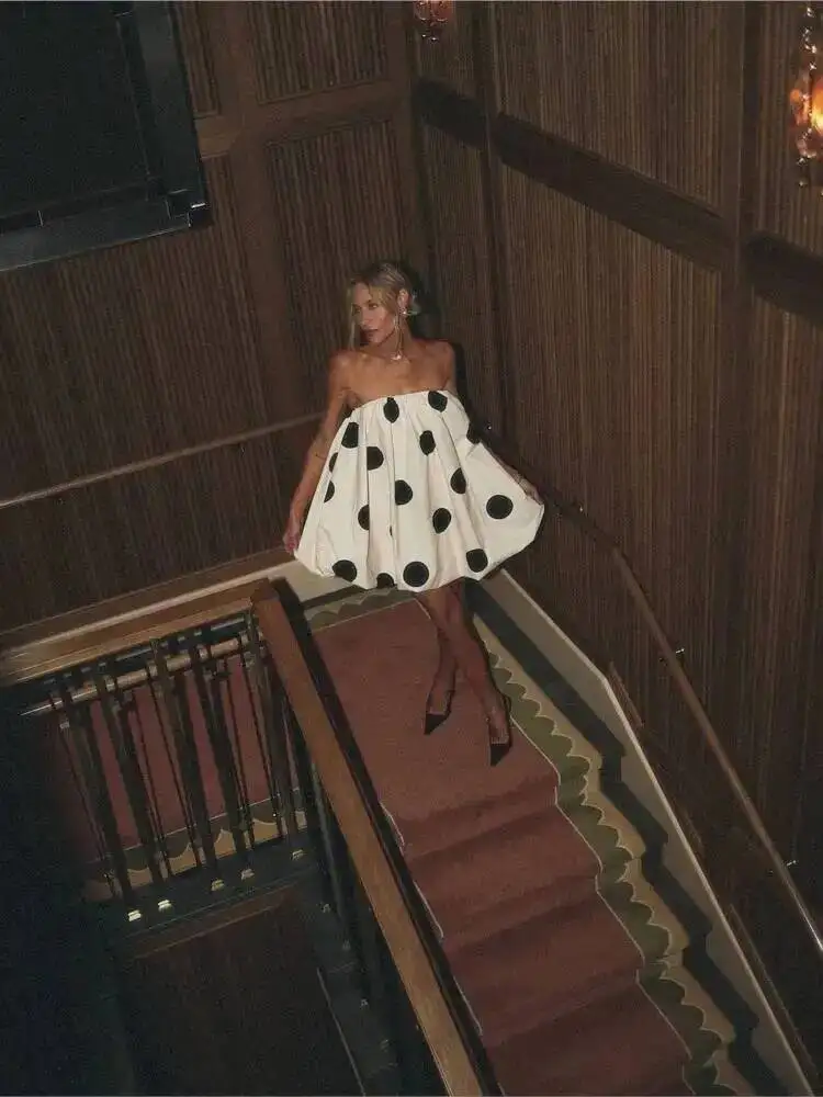 Robes d'été à pois pour femmes, Sexy, sans bretelles, sans manches, Mini, élégantes, classiques plissées, tenues de fête