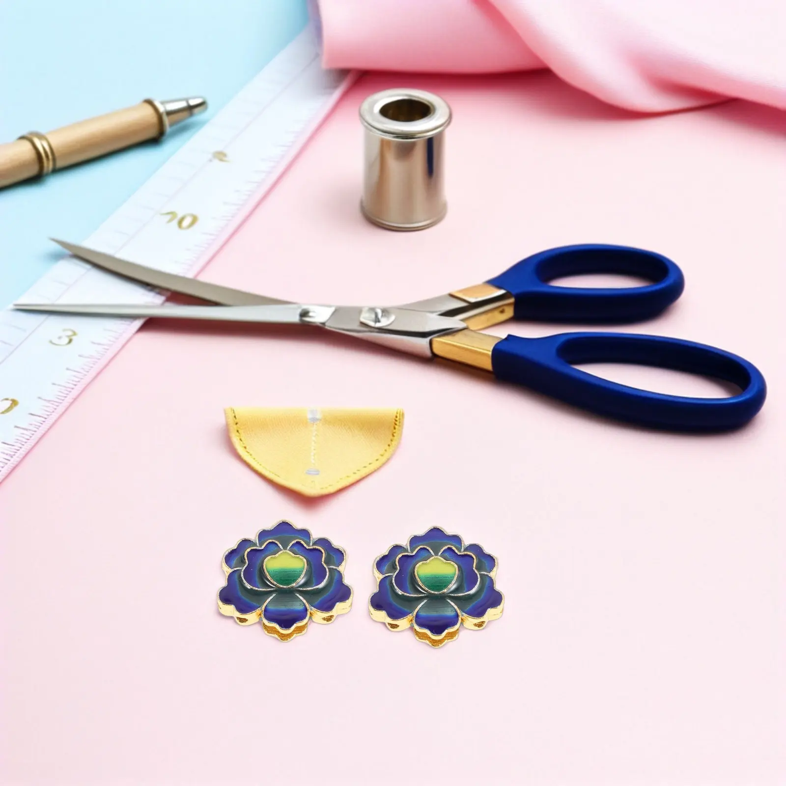 

5 шт. винтажных бусин-разделителей в форме лотоса, двусторонние металлические подвески из сплава для изготовления ювелирных изделий, браслетов, ожерелий, поделок своими руками