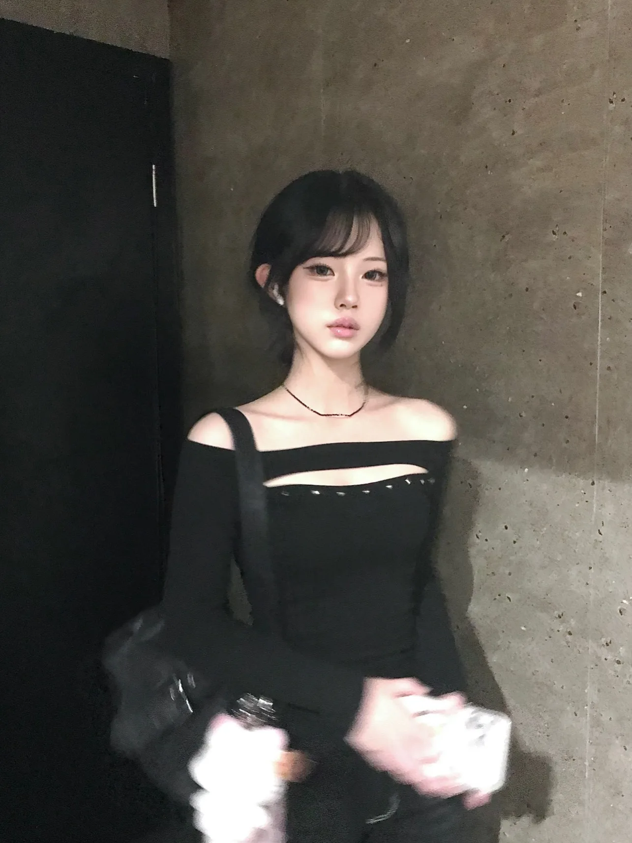 Slim Fit Long Sleeve One Shoulder T-Shirt Women's Base Shirt Top Korean Style Sexy Girl Style Embellished with Rivets Hollow out