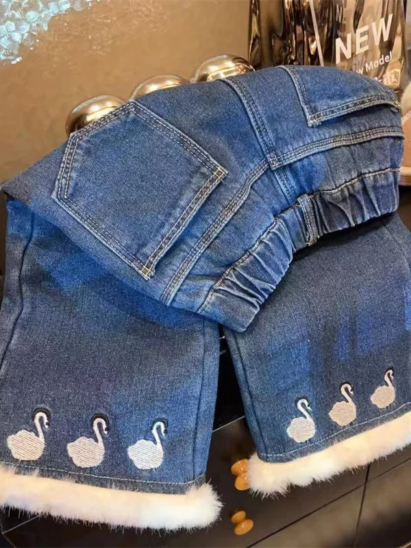 

Модные корейские джинсы для девочек на флисовой подкладке с рваным краем, осенне-зимняя новинка, детская одежда