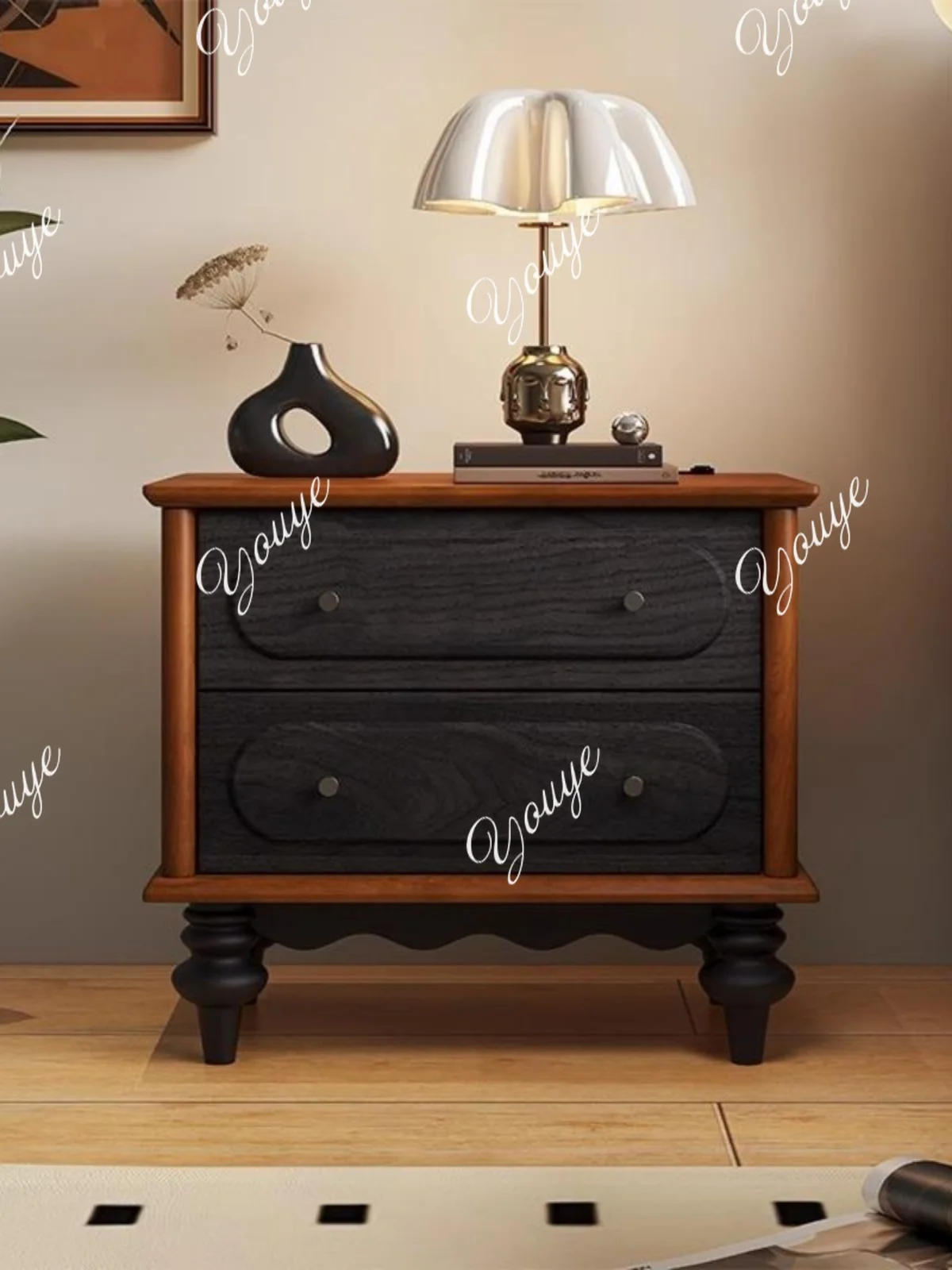 طاولة بجانب السرير من الخشب الصلب الفرنسي القديم، وتخزين طاولة بجانب السرير العتيقة في غرفة النوم، والأدراج، وجميع طاولات السرير المصنوعة من الخشب الصلب #2