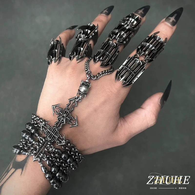Schmuckzubehör aus Kupfermaterial für Männer und Frauen, Gothic-Kreuz, mehrschichtiges, gestapeltes Armband, dunkles Punk-Perlenketten-Armband, S