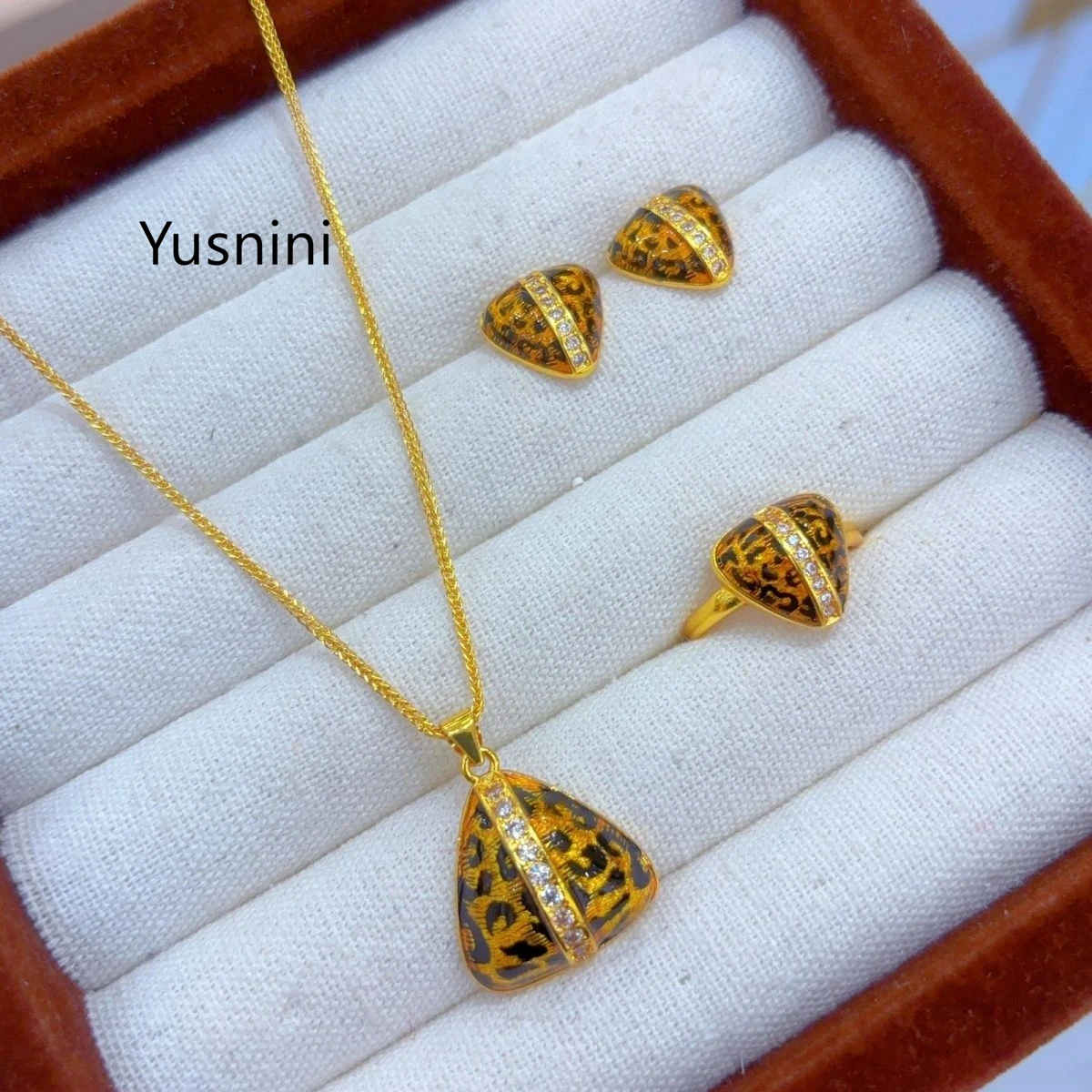 New Fashion High-End Dubai 24K Gold Plated Necklace Earrings Ring Romantic Wedding Party Jewelry Set for Beloved 777