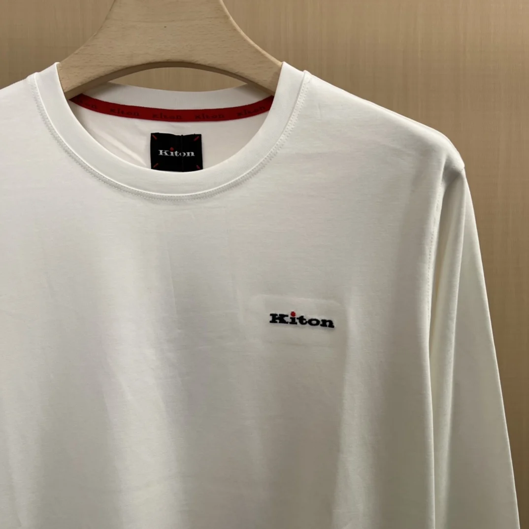 

Kiton Autumn Classic Alphabet Embroidered Crew Neck T-Shirt