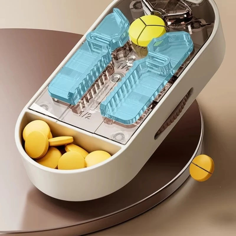 Portable Pill Cutter 304 Stainless Steel Blade Reusable for Precise Cutting of Tablets into 2/3/4 Pieces Tablet Splitting Travel