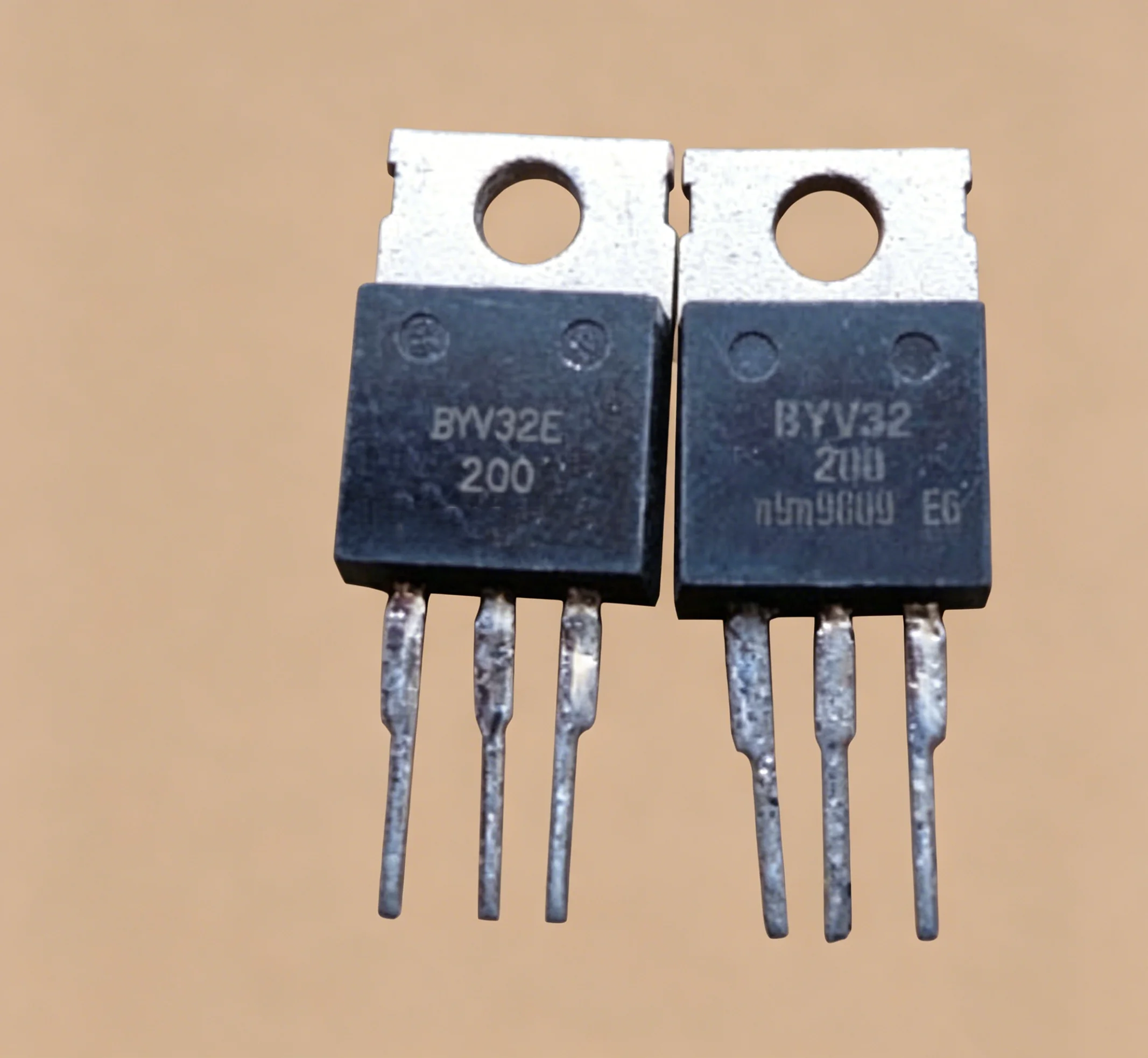 Original disassembly -200 TO-220 BYV32E In Stock 1pcs