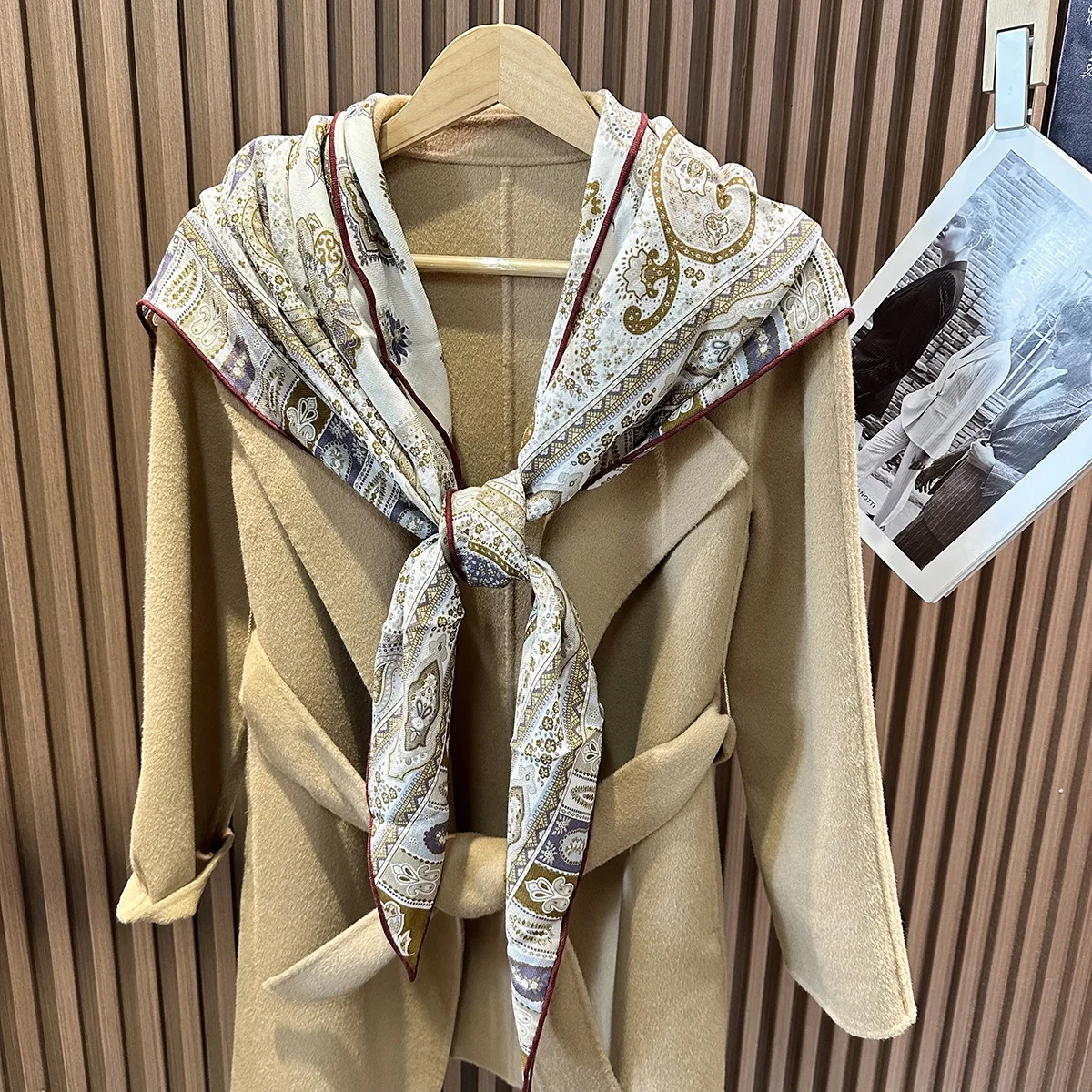 Autumn and Winter Temperament Warm Big Shawl 30% Real Silk+70% Wool Double Sided Printed Triangular Scarf with Hand Rolled Edges
