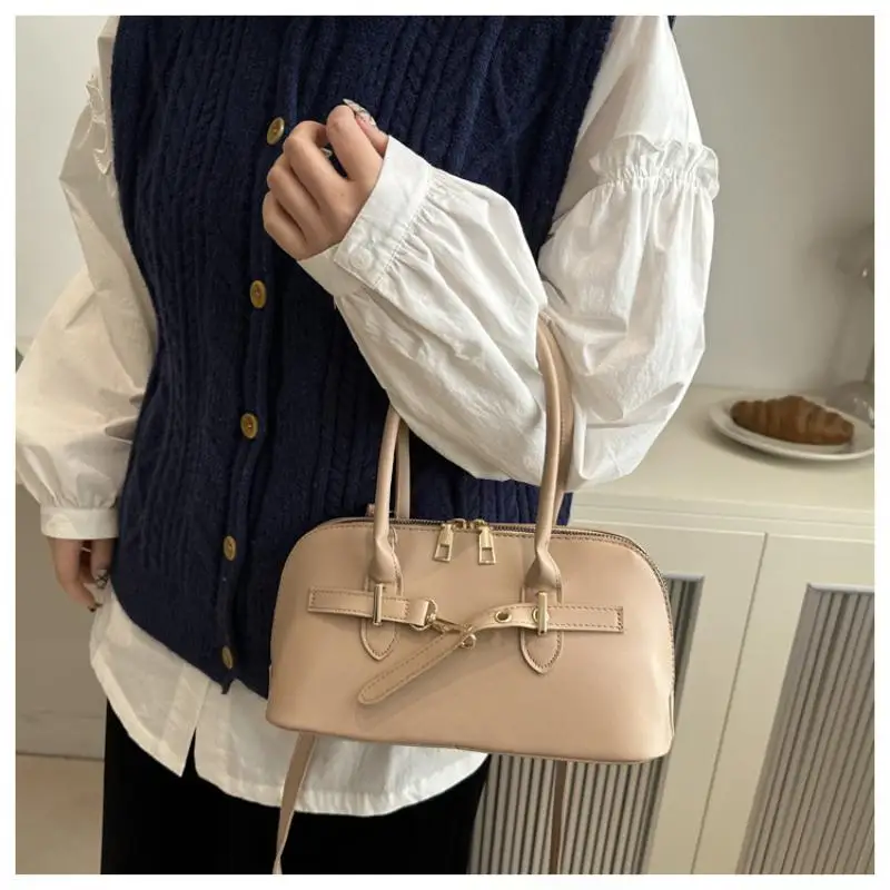 Fashionable Women's Handbag Vintage Style Crossbody Shoulder Bag for Office and Travel