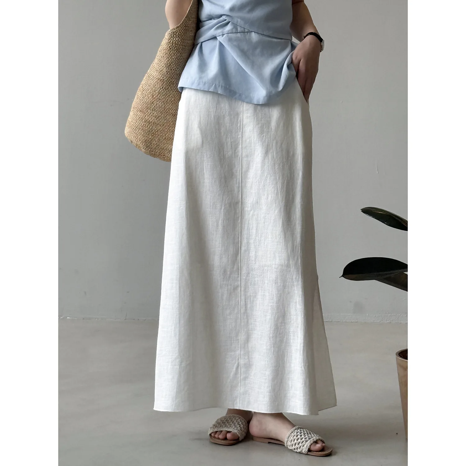

Summer women's skirt Korean design sense High waist straight tube split fork