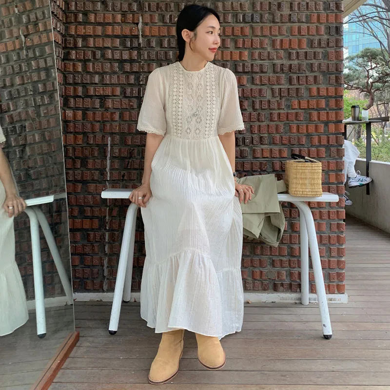 Vestido E de Verão com Design de Bordado em Renda Longa, Estilo Solto até o Joelho, Decote Redondo, Bordado Pesado par...