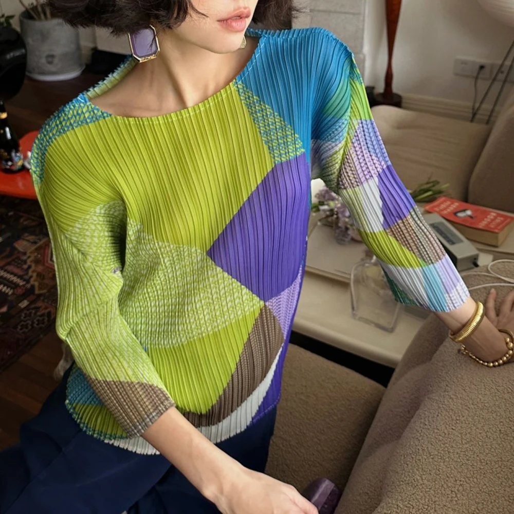 2025 New  blocked Bottom Shirt for Women, Spring and Autumn Design, Korean  Round Neck Slim fit Long sleeved T-shirt Top