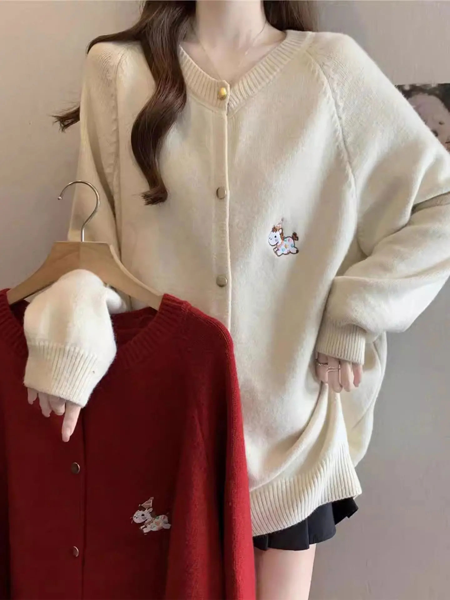 

Антивозрастной длинный вязаный свитер Све, женское зимнее пальто больших размеров, повседневное, из мягкой ткани, средней длины, с вышивкой, открытое...