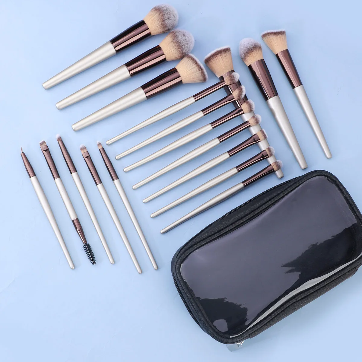 18-Piece Makeup Brush Set in Champagne Gold with Portable Brush Case Soft-Bristle Powder Brushes, Eye Shadow Brushes and Full Se