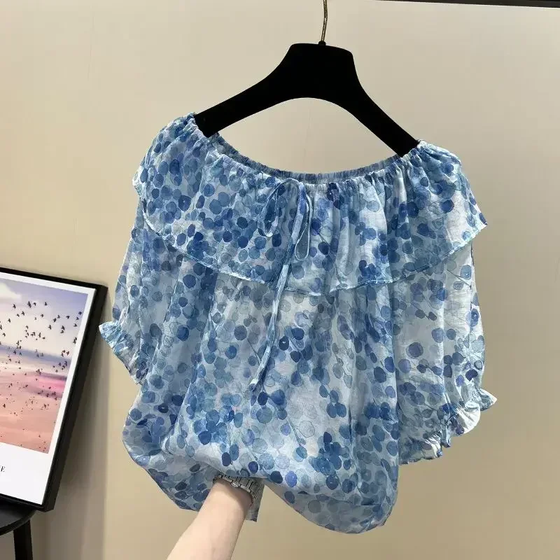 

Новая летняя женская блузка 2023 с принтом, кружевными оборками, бантом и рукавами-принцессами, повседневный пуловер с вырезом-лодочкой