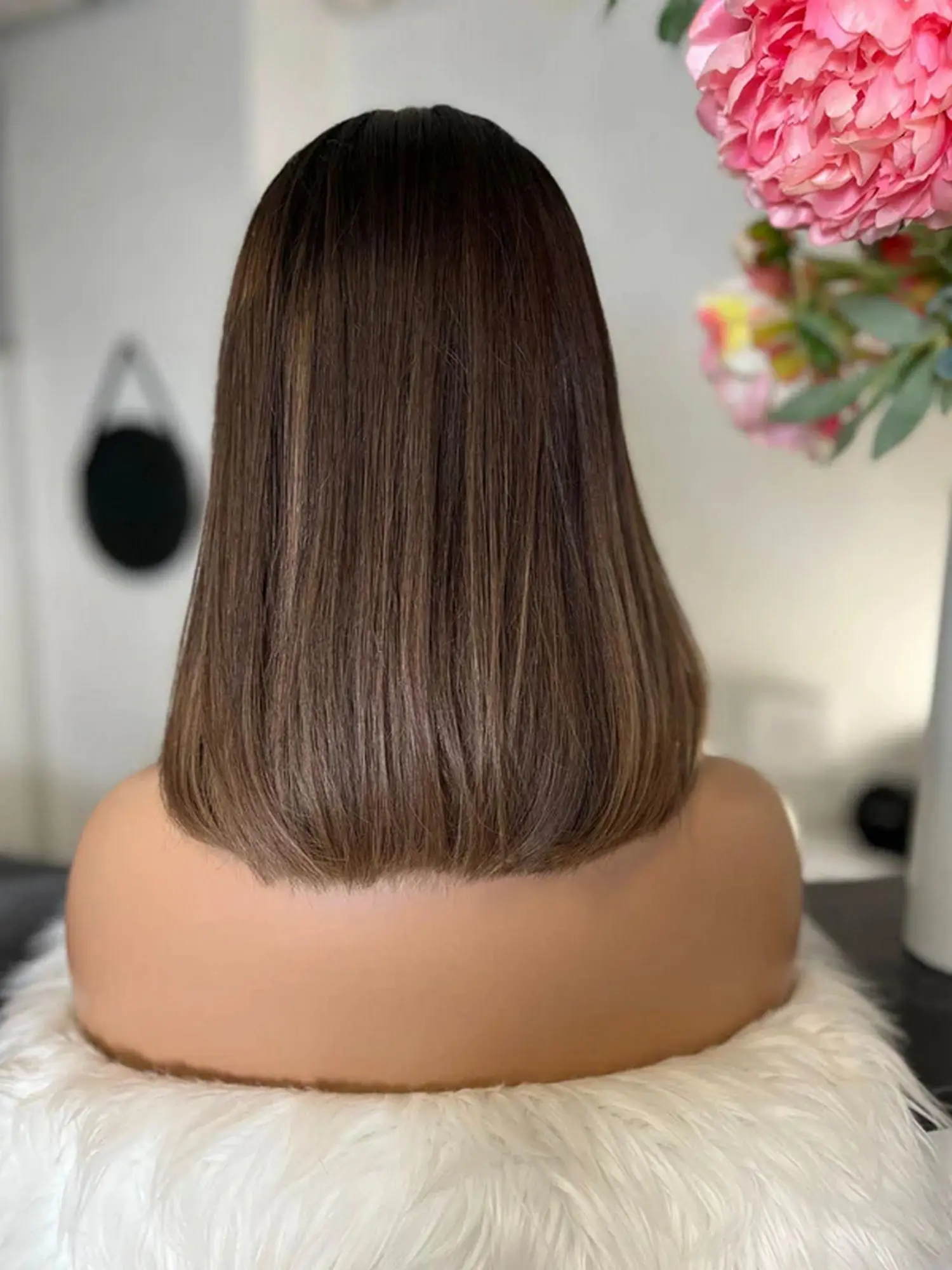 Luxury Straighht Glueless Wigs Realistic Look Natural Hairline Bob Wig Middle Part Highlights Blonde Brown Balayage for Women