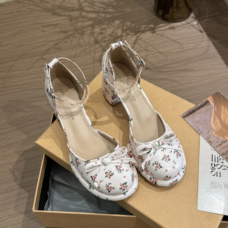 Sandal Busur Mary Jane Baotou Wanita 2025 Musim Panas Baru Pakaian Luar Rok Peri Mode Hak Tinggi Hak Blok