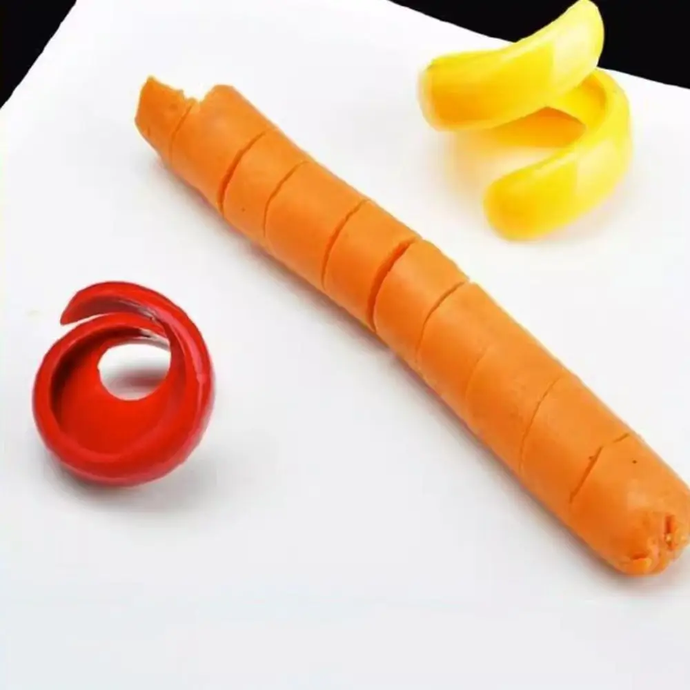 2 Peças Utensílio de Cozinha Cortador Espiral de Linguiça, Cortador de Salsicha Eficiente e que Economiza Esforço, Molde de Plástico para Salsicha para Churrasco
