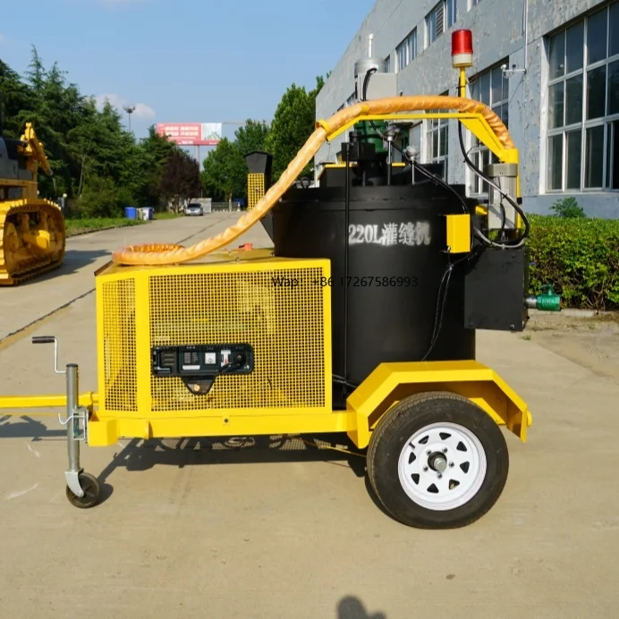 

HC User-Friendly Compact 220L 2.8kW Engine-Powered Asphalt Crack Sealing Machine Short Turning Radius Small Scale Repairs