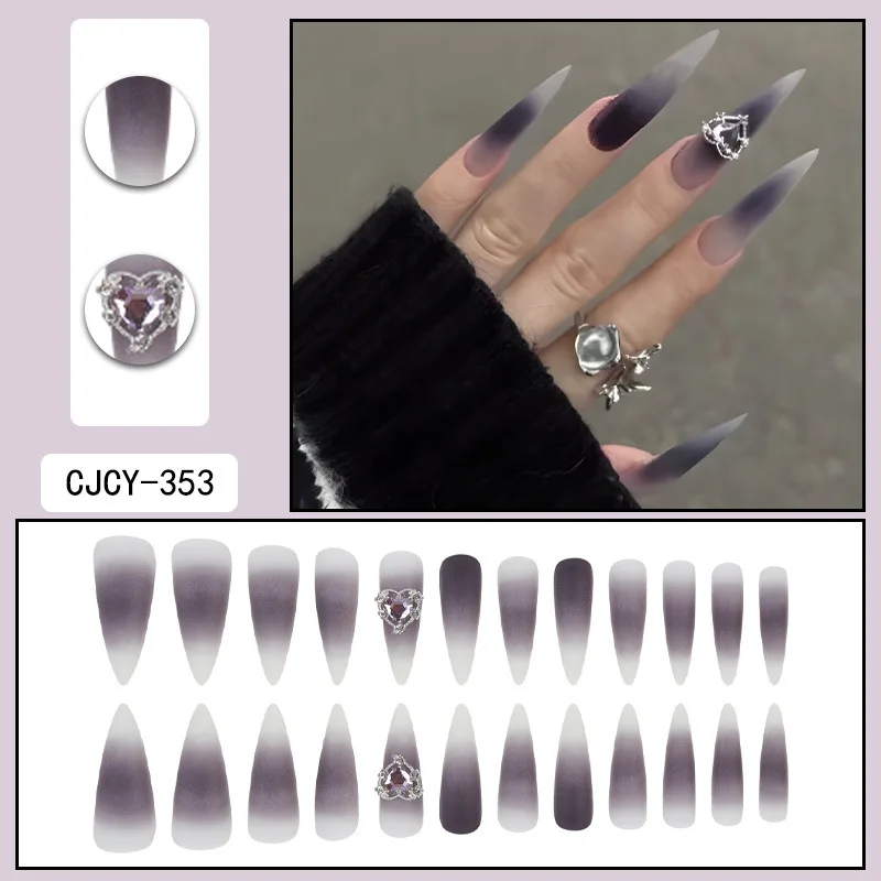 24pcs Sweet Cool Gothic Style False Nails Gradient Smudging Black Long Stiletto Fake Nail With Metal Love Heart Press On Nails
