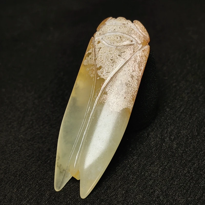YIZHU CULTUER ART Size 7.6×2.8×1.2cm Chinese Old Jade Carved Pixiu Cicada Yubi Yu Bi Pendant Collectibles